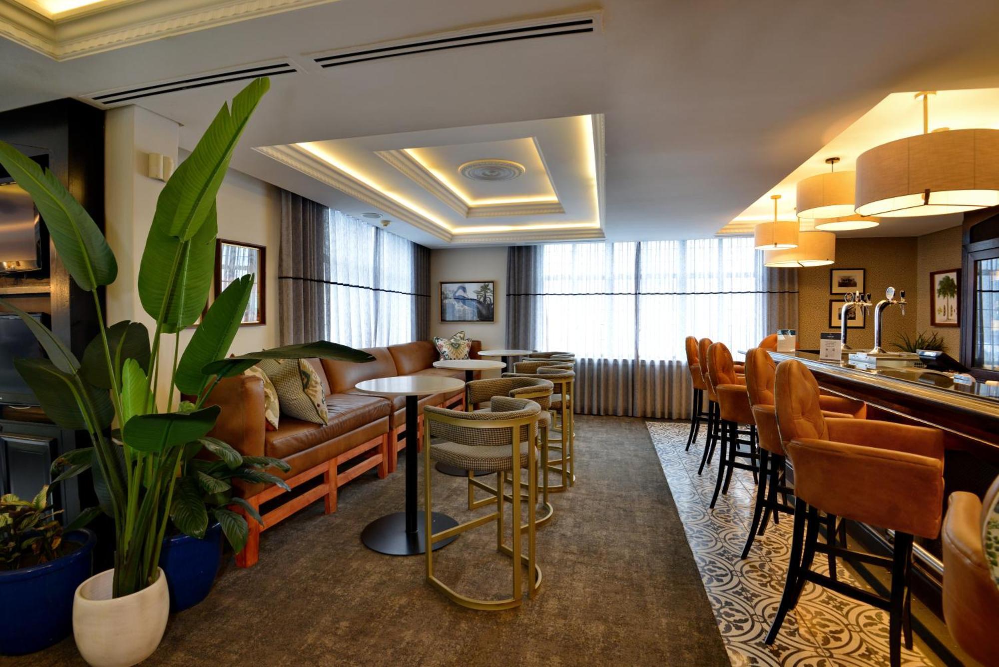 Anew Hotel Hilton Pietermaritzburg ภายนอก รูปภาพ